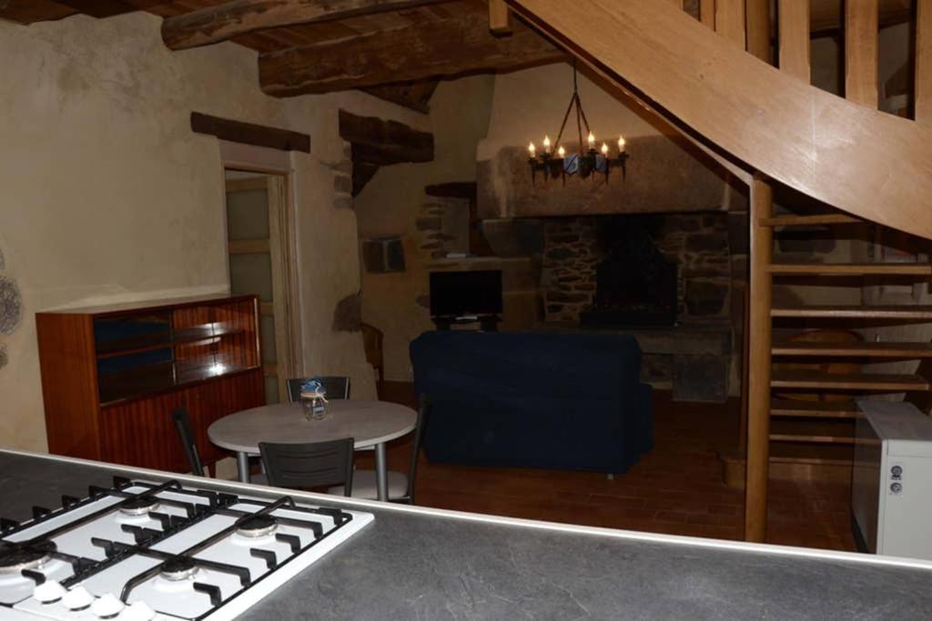 Gîte 3 pers Jacuzzi, possibilité table d'hôtes le soir Treduder Extérieur photo